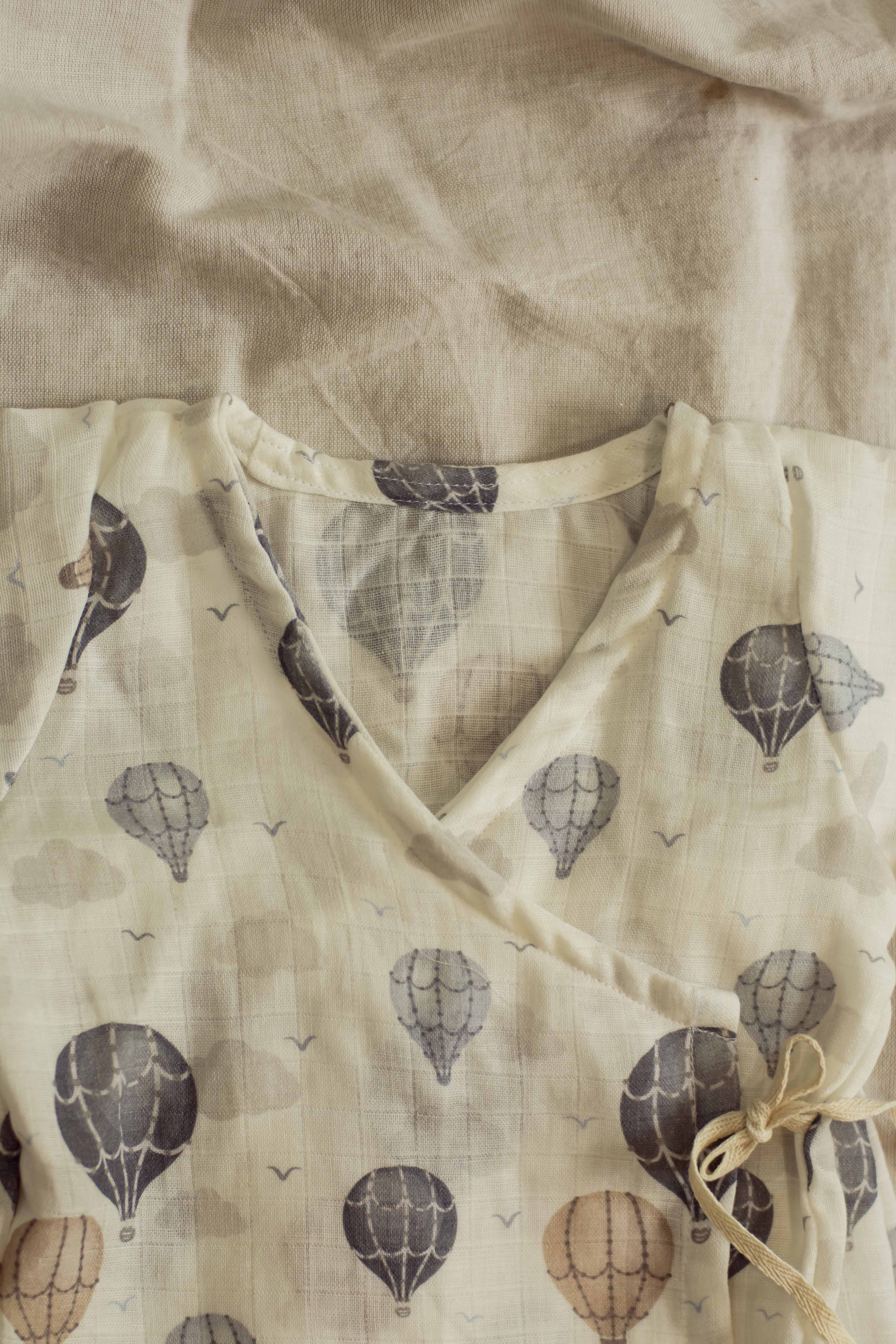 Grey Hot Air Balloon Angarkha Set