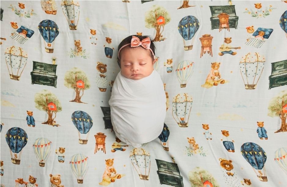 Airballoons and babies swaddle